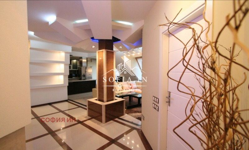 Дава под наем 3-СТАЕН, гр. София, Гоце Делчев, снимка 2 - Апартаменти - 52470931