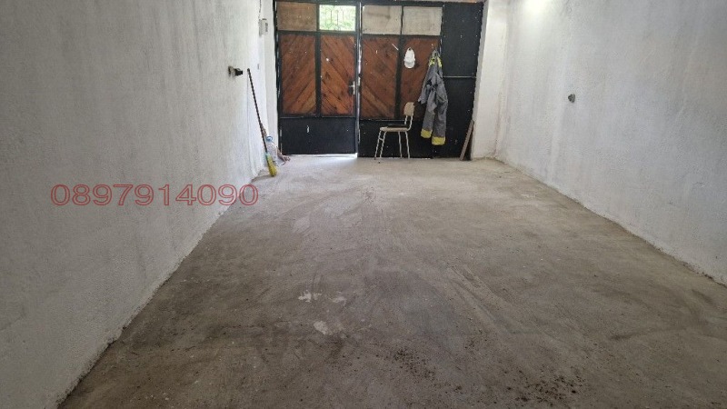 Дава под наем ГАРАЖ, ПАРКОМЯСТО, гр. Благоевград, Струмско, снимка 5 - Гаражи и паркоместа - 52782533