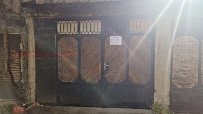 Дава под наем ГАРАЖ, ПАРКОМЯСТО, гр. Благоевград, Струмско