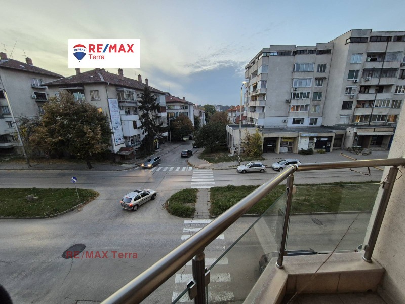 De inchiriat  3 dormitoare Pleven , Șiroc țentâr , 74 mp | 91497906 - imagine [12]