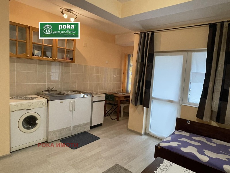 Дава под нем  1-стаен, град Стара Загора, Казански - изток •  155 EUR • ID 53657833 — holmes.bg - [1] 