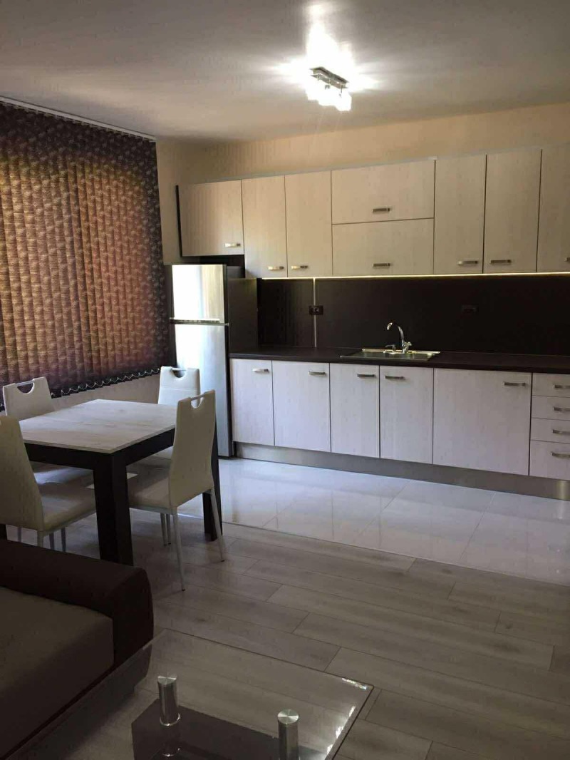 Do wynajęcia  2 sypialnie Plowdiw , Centar , 110 mkw | 39680328