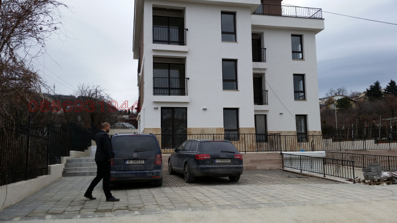 Дава под наем ГАРАЖ, ПАРКОМЯСТО, гр. Варна, Бриз, снимка 2 - Гаражи и паркоместа - 52769812