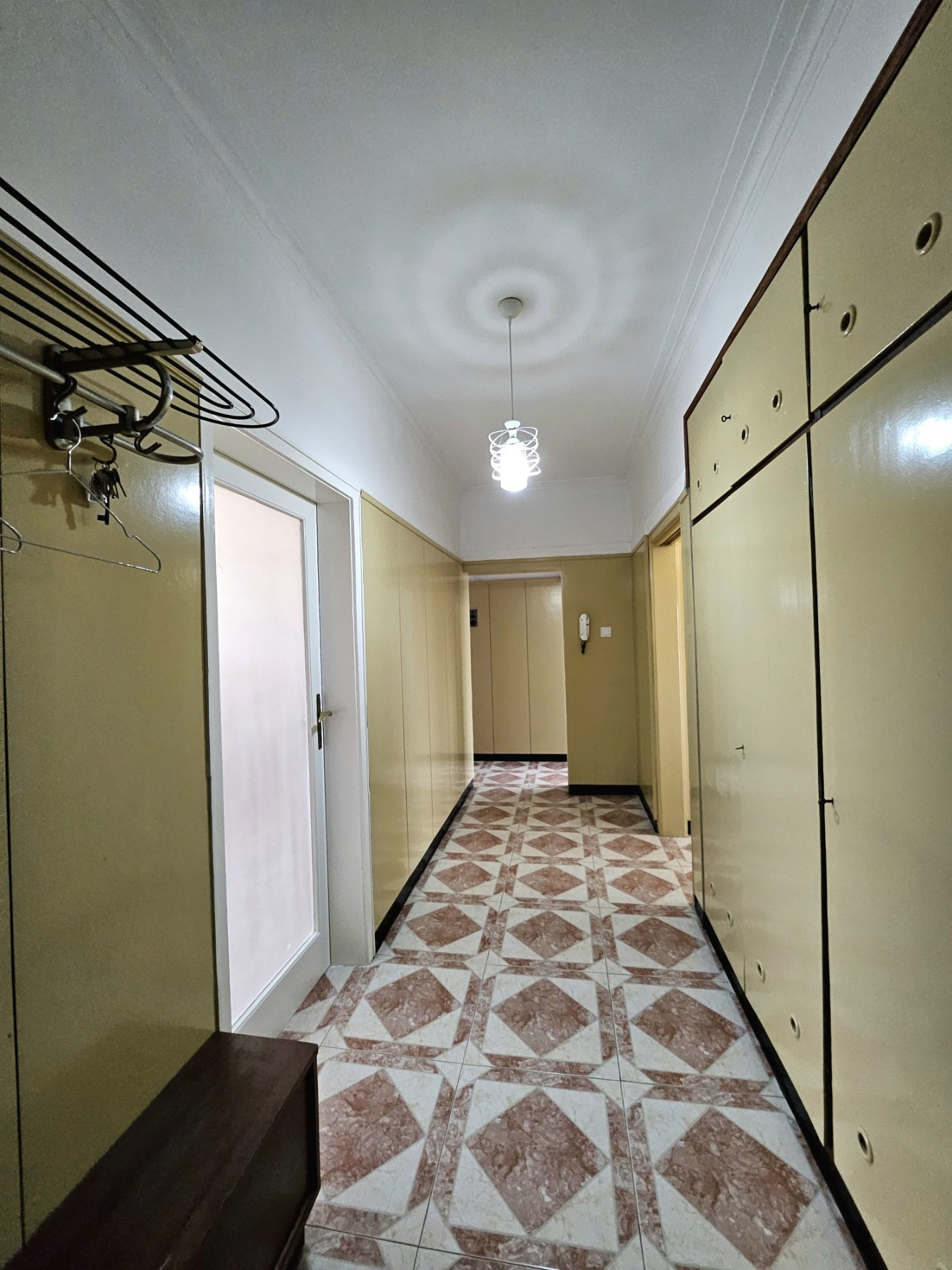 Дава под наем 3-СТАЕН, гр. София, Център, снимка 4 - Апартаменти - 53829874