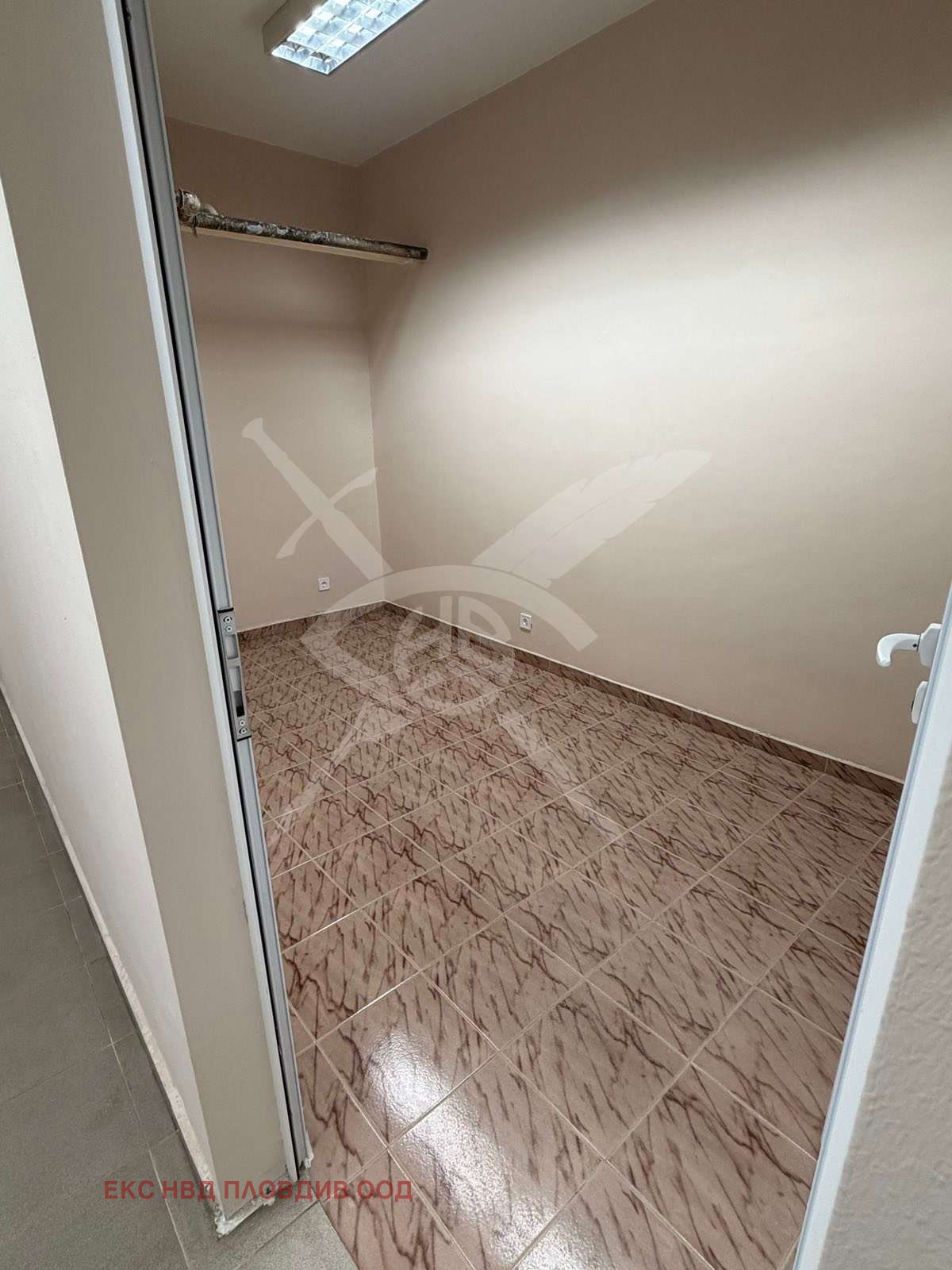 Дава под наем МАГАЗИН, гр. Пловдив, Център, снимка 3 - Магазини - 54297159