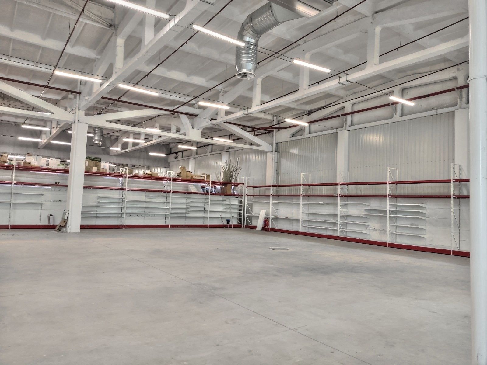 Дава под наем пром. помещение, гр. софия, горубляне