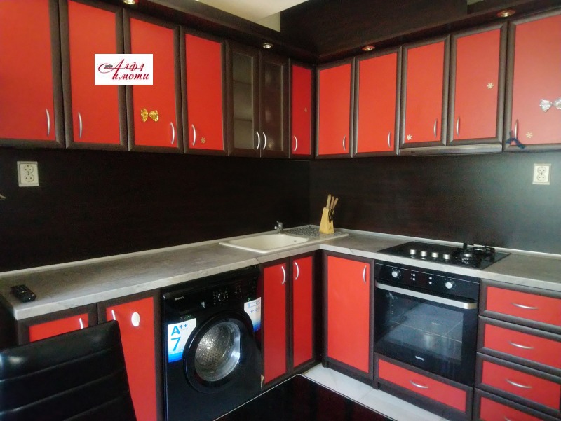 Дава под Наем 3-СТАЕН в град Шумен, Център - 82 кв.м / 400 € » 782.33 лв., АЛФА ИМОТИ 2020 ЕООД