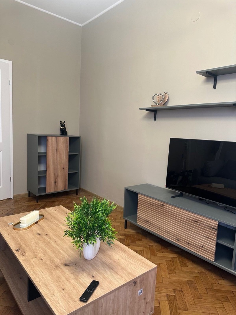 Дава под наем  3-стаен град София , Център , 90 кв.м | 92441208 - изображение [9]