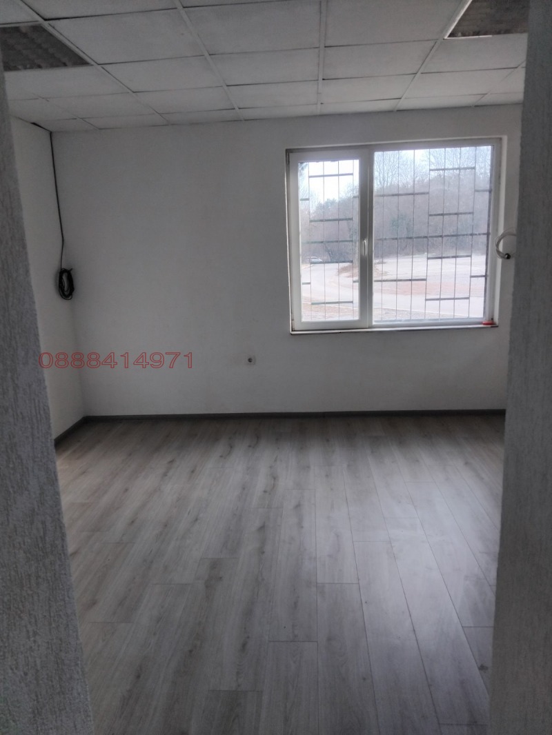 Para alugar  Armazenar Sofia , Bankia , 100 m² | 41472314 - imagem [3]