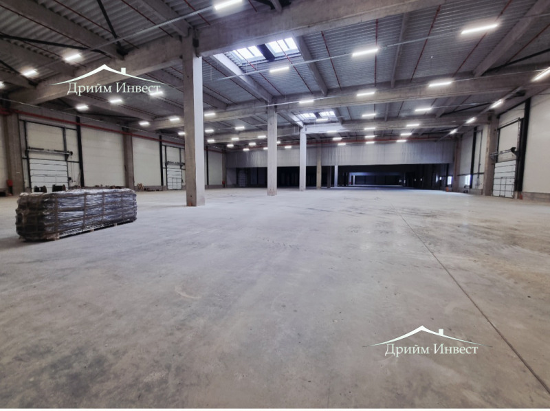 Дава под наем ПРОМ. ПОМЕЩЕНИЕ, гр. Пловдив, Индустриална зона - Юг