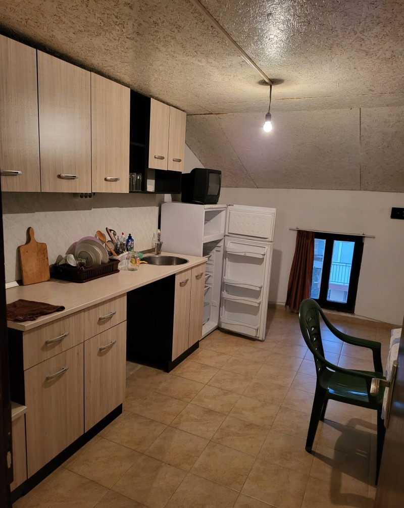 Do wynajęcia  Piętro domu Burgas , Sarafowo , 120 mkw | 84566639 - obraz [2]