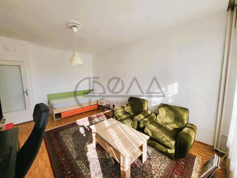 Te huur  Studio Sofia , Ljulin 2 , 46 m² | 64466793 - afbeelding [2]