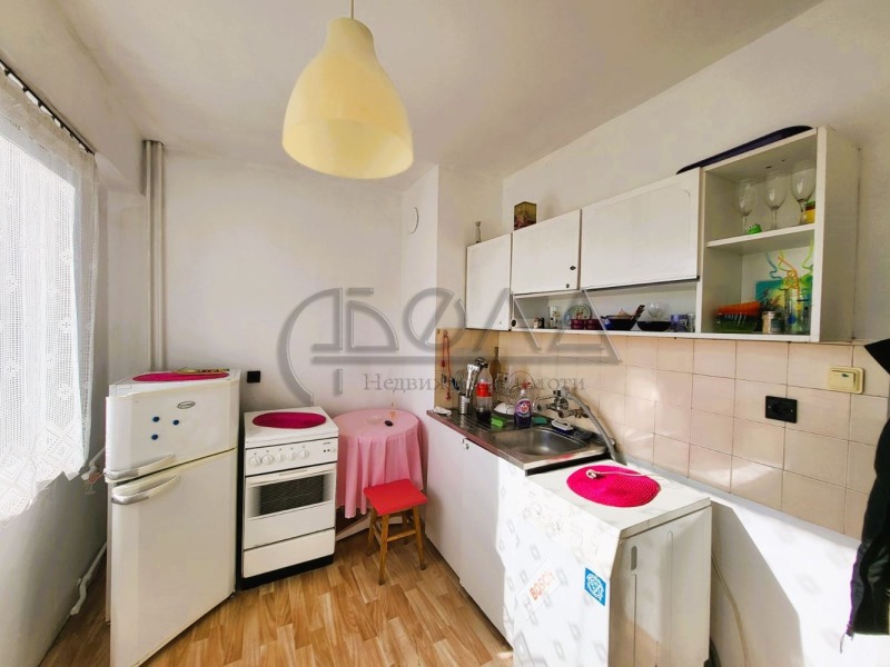 Te huur  Studio Sofia , Ljulin 2 , 46 m² | 64466793 - afbeelding [5]