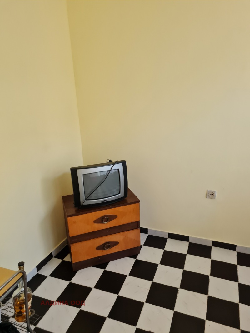 Zu vermieten  1 Schlafzimmer Pernik , Zentar , 72 qm | 64018292 - Bild [8]