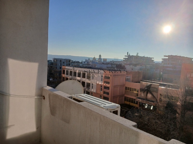 Дава под наем 4-СТАЕН, гр. Варна, Център, снимка 8 - Апартаменти - 53339230