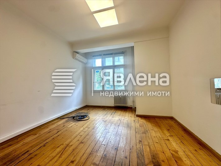 Дава под наем 4-СТАЕН, гр. София, Център, снимка 4 - Апартаменти - 54419242