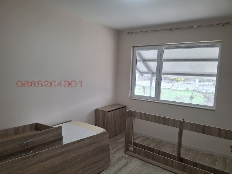 Дава под наем КЪЩА, с. Тутраканци, област Варна, снимка 8 - Къщи - 52944929