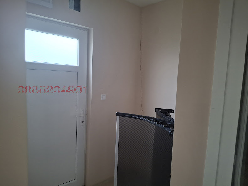 Дава под наем КЪЩА, с. Тутраканци, област Варна, снимка 5 - Къщи - 52944929