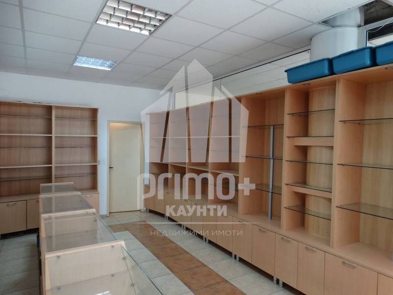 Дава под наем МАГАЗИН, гр. Велико Търново, Център, снимка 2 - Магазини - 53173008