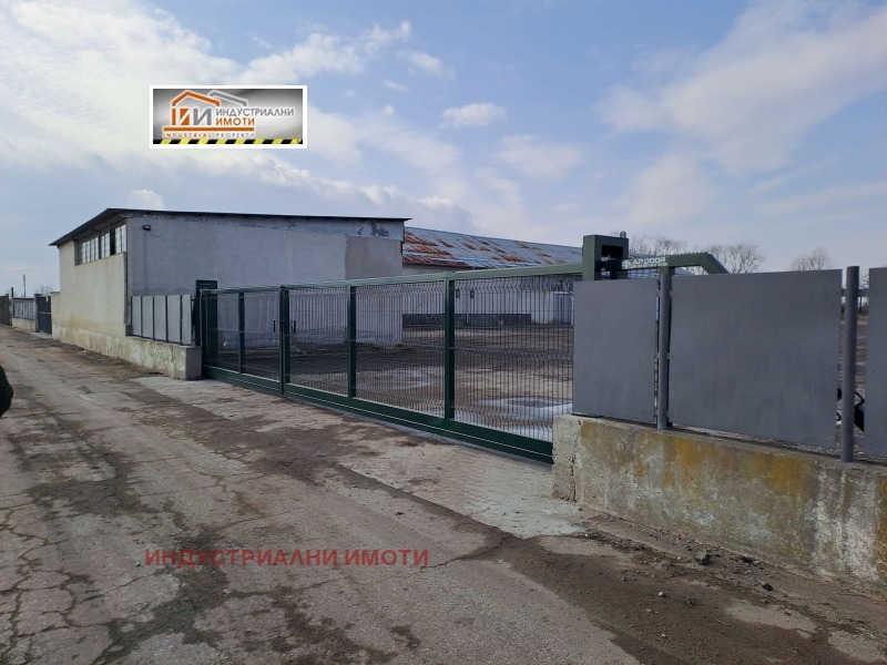 Te huur  Verhaallijn Plovdiv , Industrialna zona - Sever , 3000 m² | 48922739