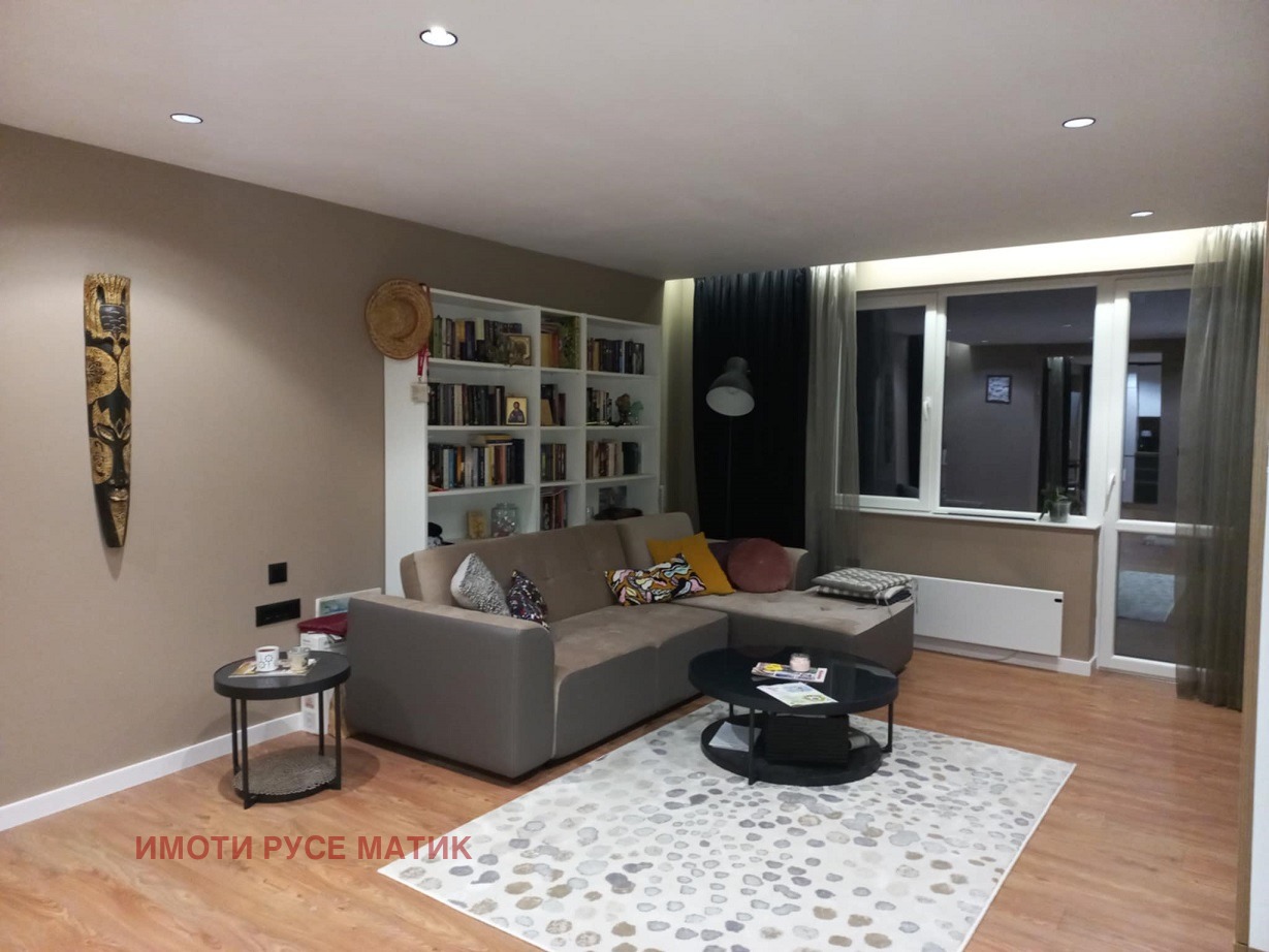 Дава под наем 4-СТАЕН, гр. Русе, Център