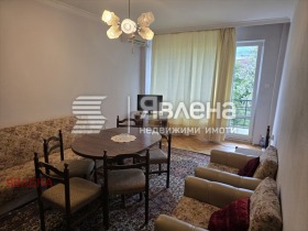 Дава под наем 4-стаен