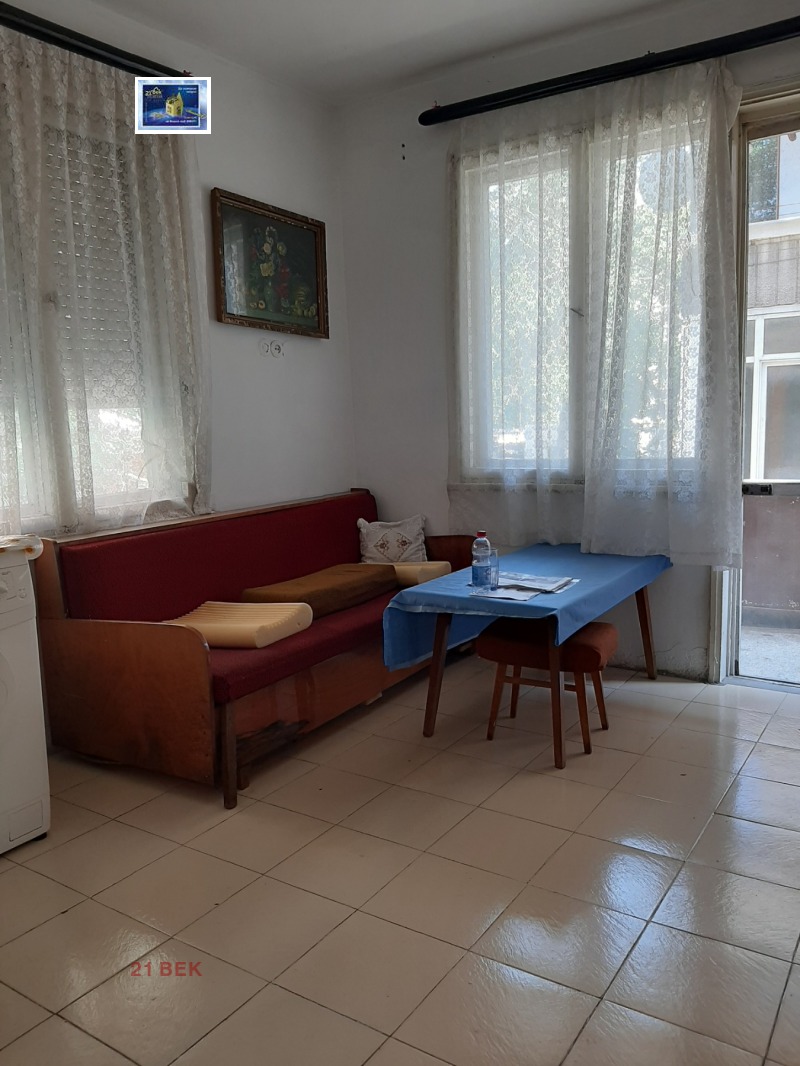 Προς ενοικίαση  1 υπνοδωμάτιο Πλοβδηβ , ΤΣενταρ , 50 τ.μ | 86653361 - εικόνα [2]
