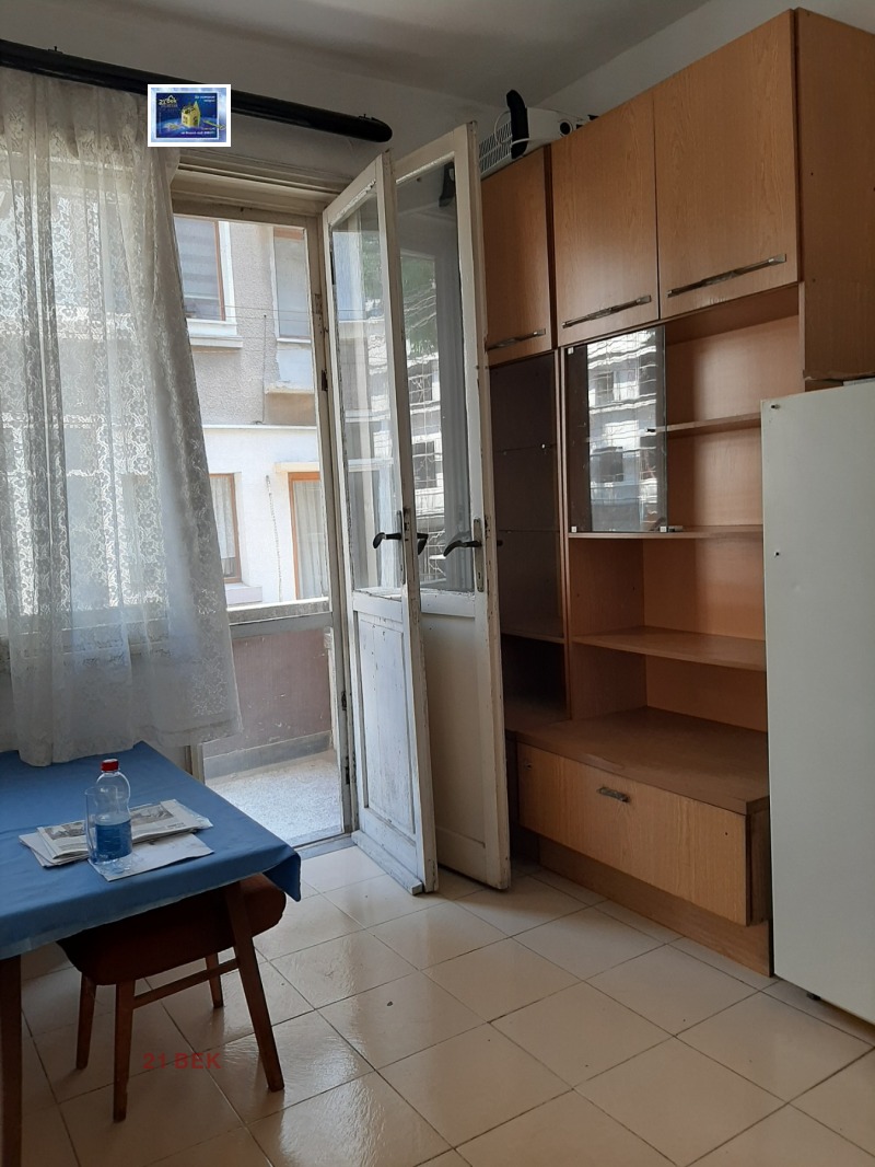 Προς ενοικίαση  1 υπνοδωμάτιο Πλοβδηβ , ΤΣενταρ , 50 τ.μ | 86653361