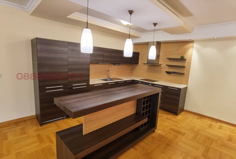 Vuokrattavana  2 makuuhuonetta Sofia , Iztok , 250 neliömetriä | 74369511 - kuva [2]
