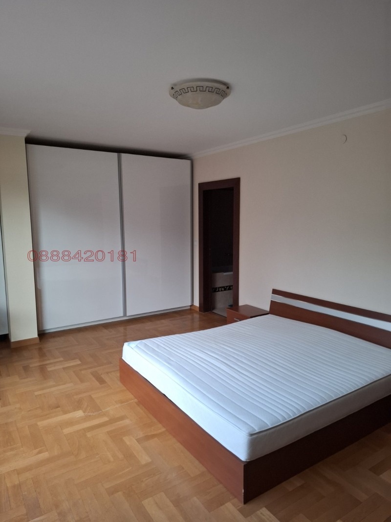 Vuokrattavana  2 makuuhuonetta Sofia , Iztok , 250 neliömetriä | 74369511 - kuva [11]
