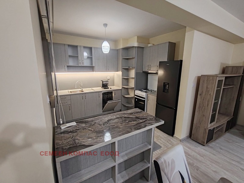 Дава под наем 3-СТАЕН, гр. Пловдив, Остромила, снимка 2 - Апартаменти - 52363316