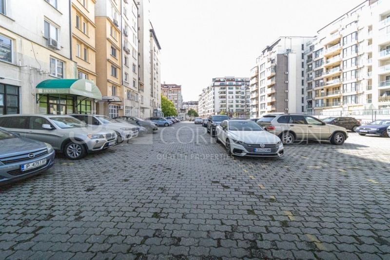 Дава под наем ГАРАЖ, ПАРКОМЯСТО, гр. София, Манастирски ливади, снимка 8 - Гаражи и паркоместа - 47459300