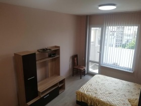 Studio Slawejkow, Burgas