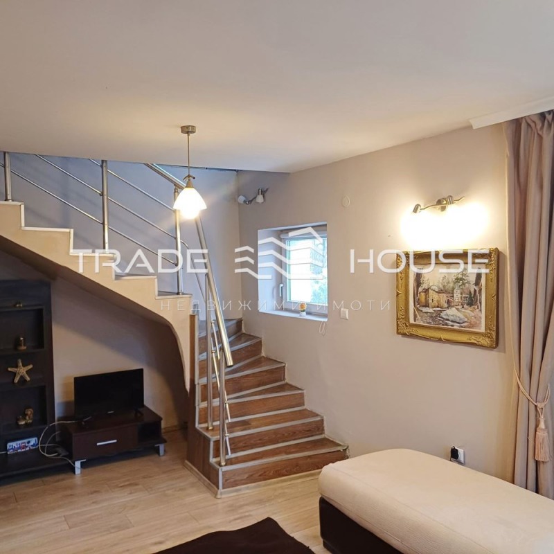 Дава под нем  Етаж от къща, град Пловдив, Христо Смирненски •  550 EUR • ID 23263581 — holmes.bg - [1] 