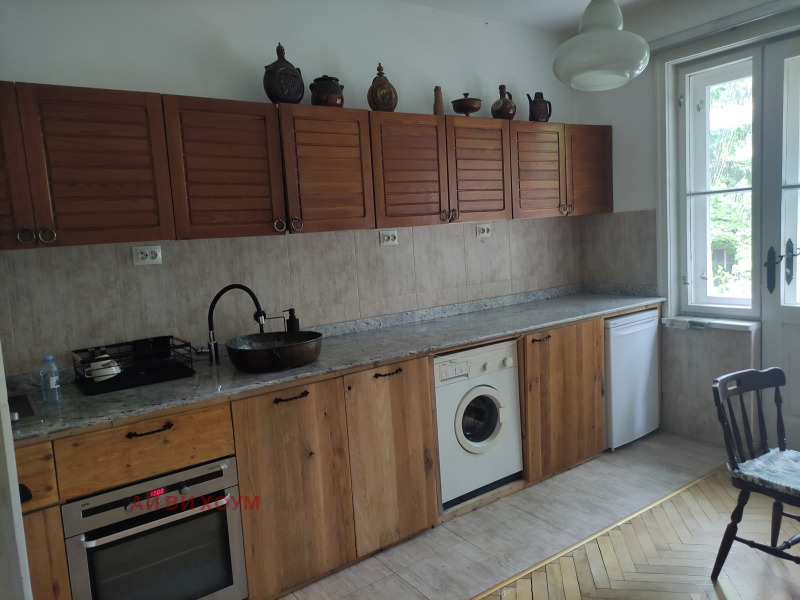 Zu vermieten  1 Schlafzimmer Plewen , Idealen zentar , 64 qm | 69187171