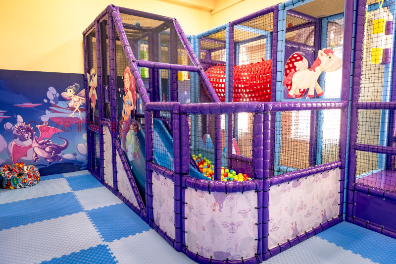 Дава под наем МАГАЗИН, гр. Пловдив, Център, снимка 8 - Магазини - 52725219