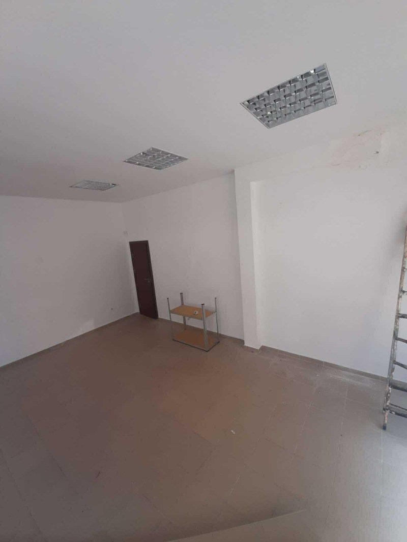 Дава под наем  Офис град Варна , Лятно кино Тракия , 44 кв.м | 84580502 - изображение [2]