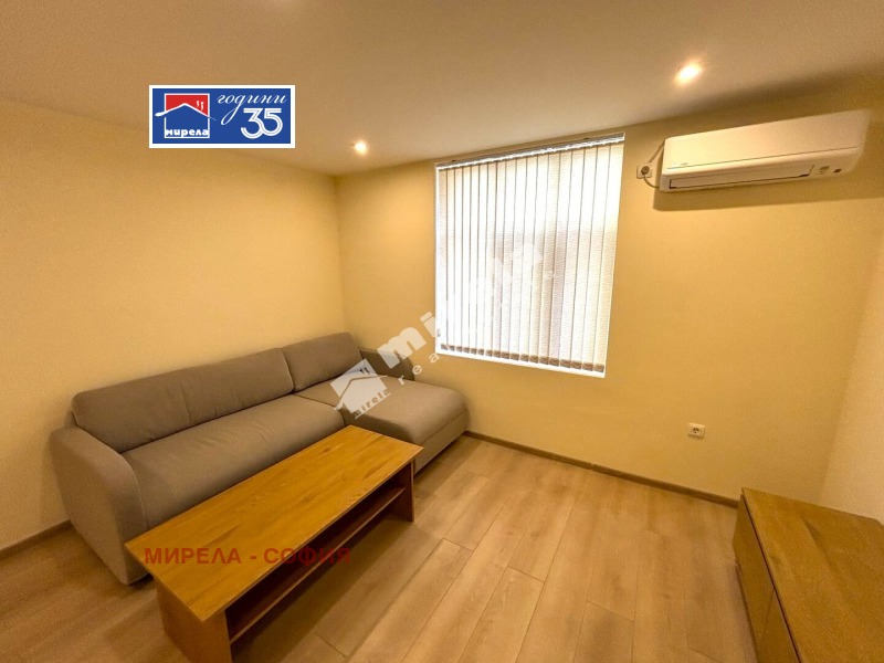 Дава под наем 2-СТАЕН, гр. София, Център, снимка 2 - Апартаменти - 53571691