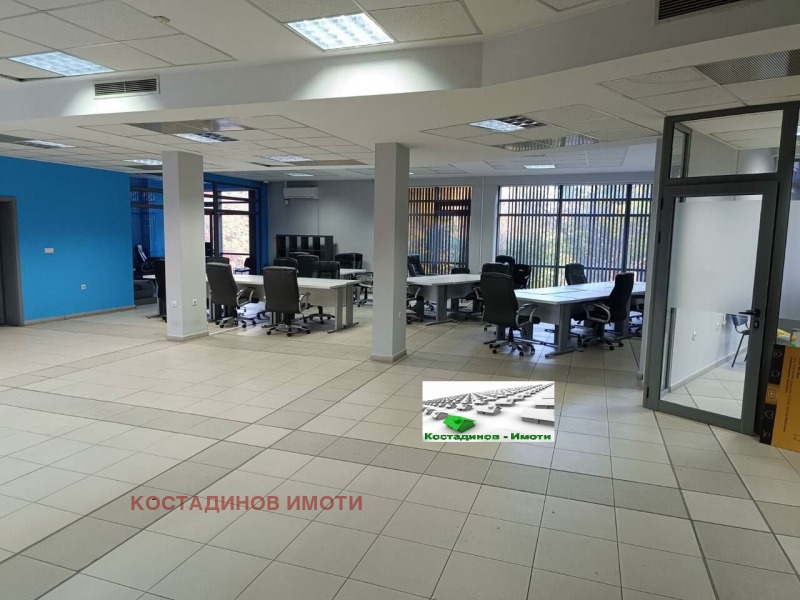 Дава под наем ОФИС, гр. Пловдив, Център, снимка 2 - Офиси - 53127588
