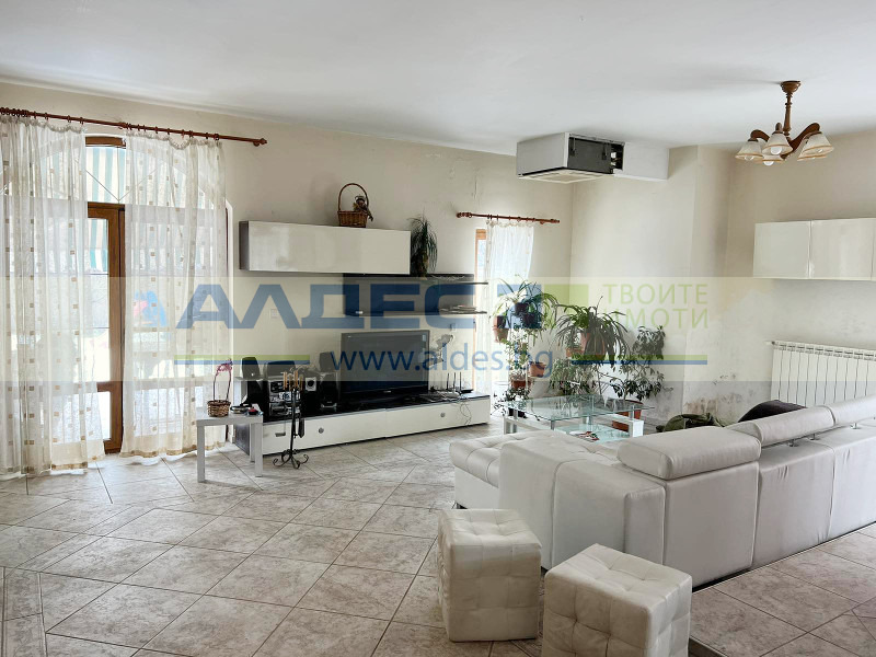 Προς ενοικίαση  σπίτι περιοχή Σόφια , Βοζυρητστε , 180 τ.μ | 90564875
