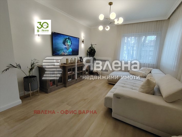 Дава под наем  Къща град Варна , Гръцка махала , 266 кв.м | 24901484 - изображение [10]