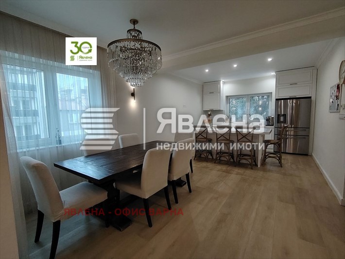 Дава под наем  Къща град Варна , Гръцка махала , 266 кв.м | 24901484 - изображение [8]