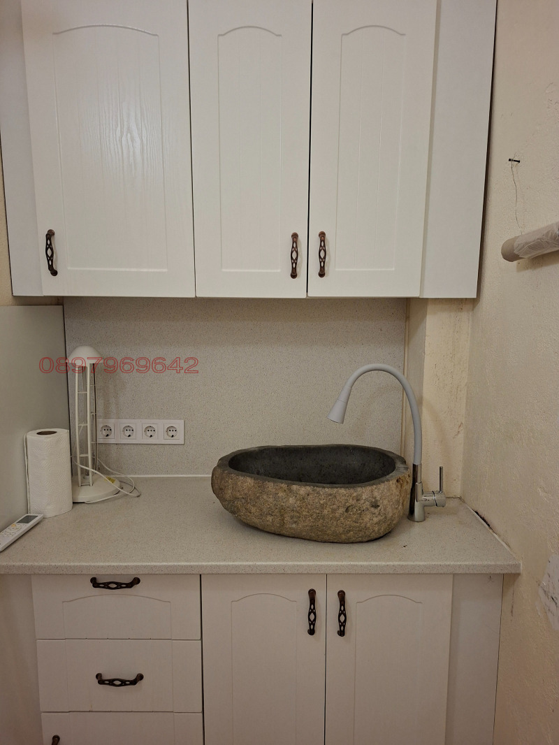 Дава под наем МАГАЗИН, гр. Добрич, Център, снимка 6 - Магазини - 52606614