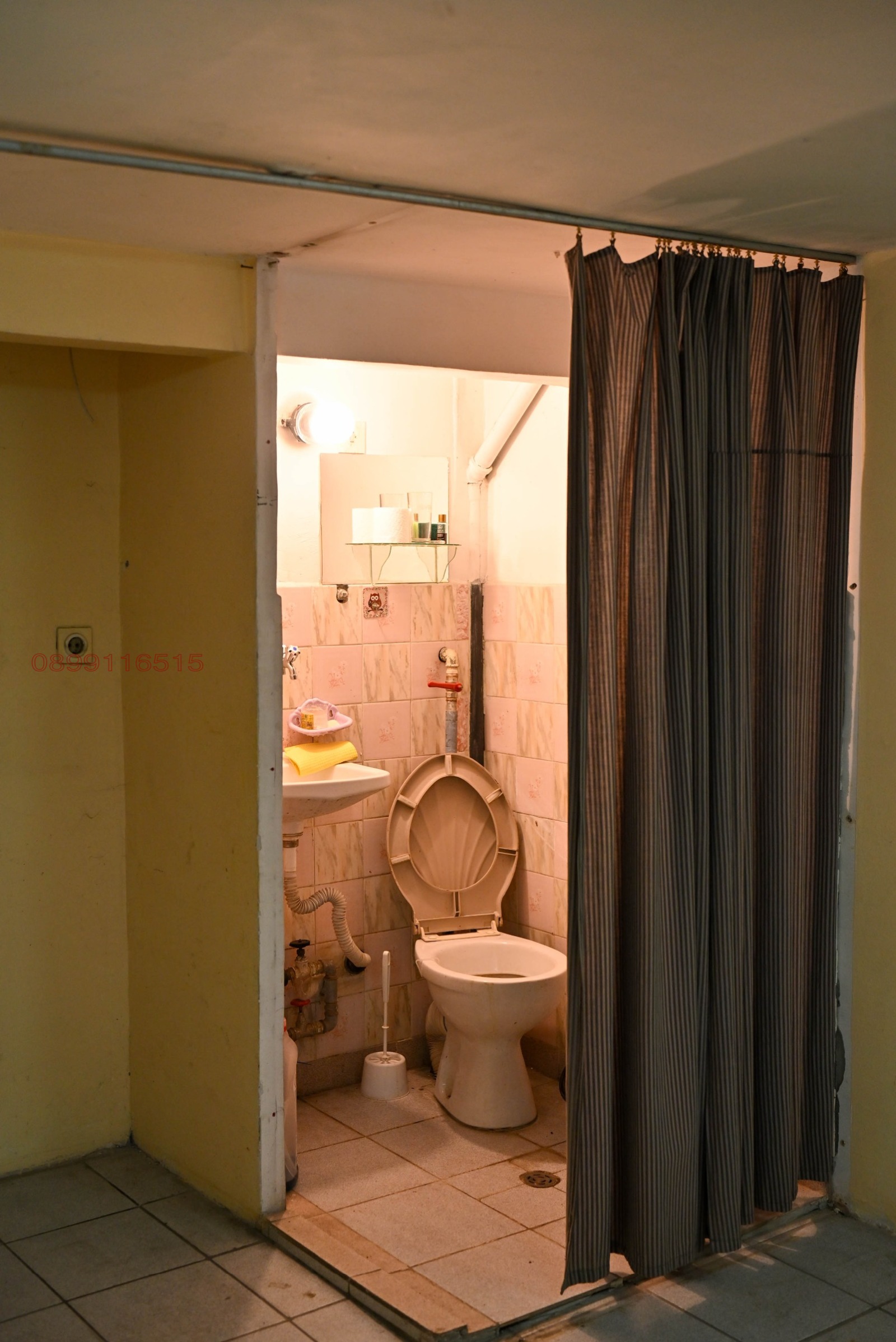 Дава под наем ГАРАЖ, ПАРКОМЯСТО, гр. Плевен, 9-ти квартал, снимка 3 - Гаражи и паркоместа - 54097409