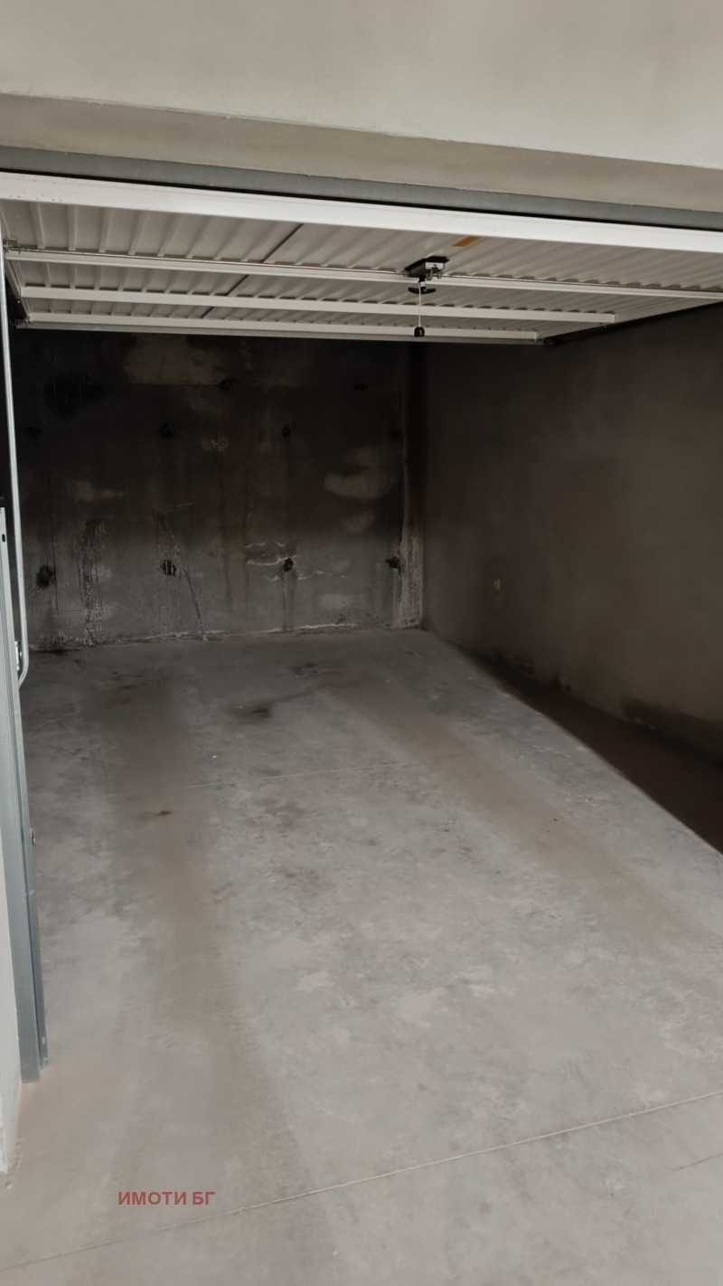 Дава под наем ГАРАЖ, ПАРКОМЯСТО, гр. София, Малинова долина, снимка 2 - Гаражи и паркоместа - 52668790