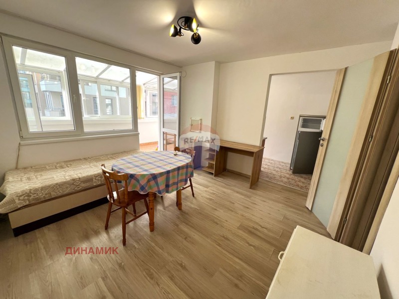 K pronájmu  1 ložnice Burgas , Centar , 88 m2 | 22218306