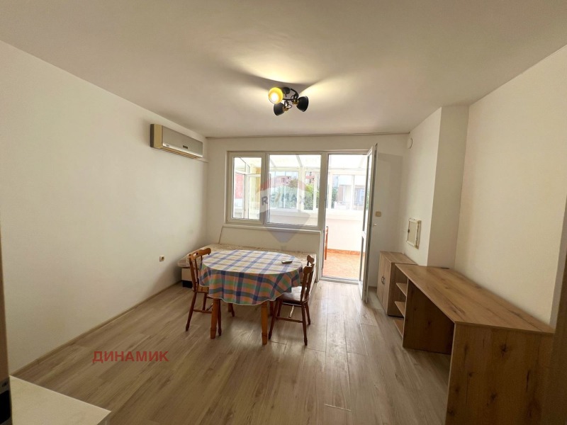 K pronájmu  1 ložnice Burgas , Centar , 88 m2 | 22218306 - obraz [2]