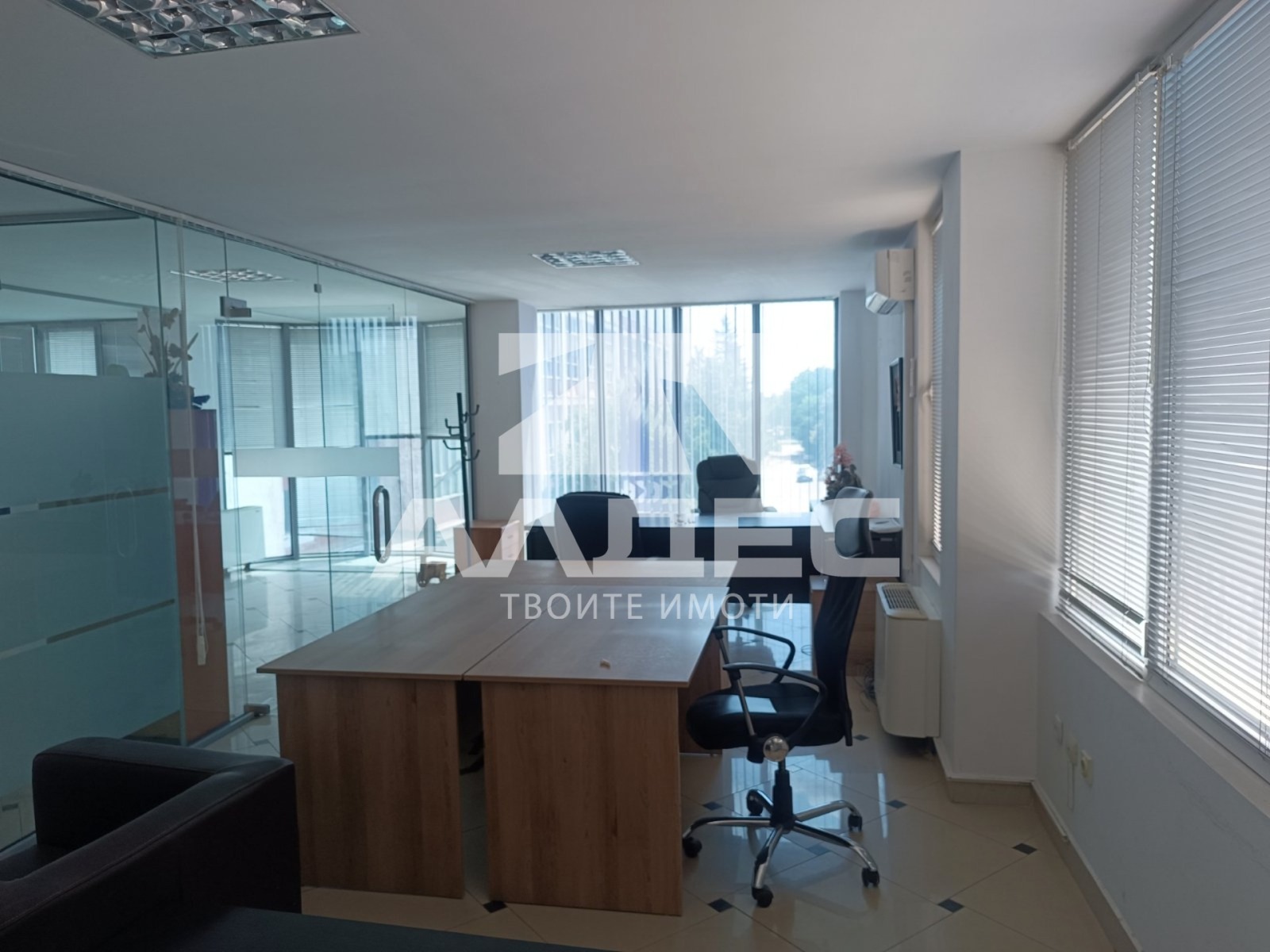 Дава под наем ОФИС, гр. София, Толстой, снимка 2 - Офиси - 49813836