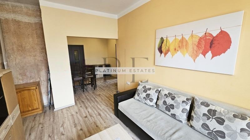 A louer  1 chambre Sofia , Tsentar , 68 m² | 73606193