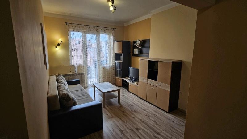 De inchiriat  1 dormitor Sofia , Țentâr , 68 mp | 12182990